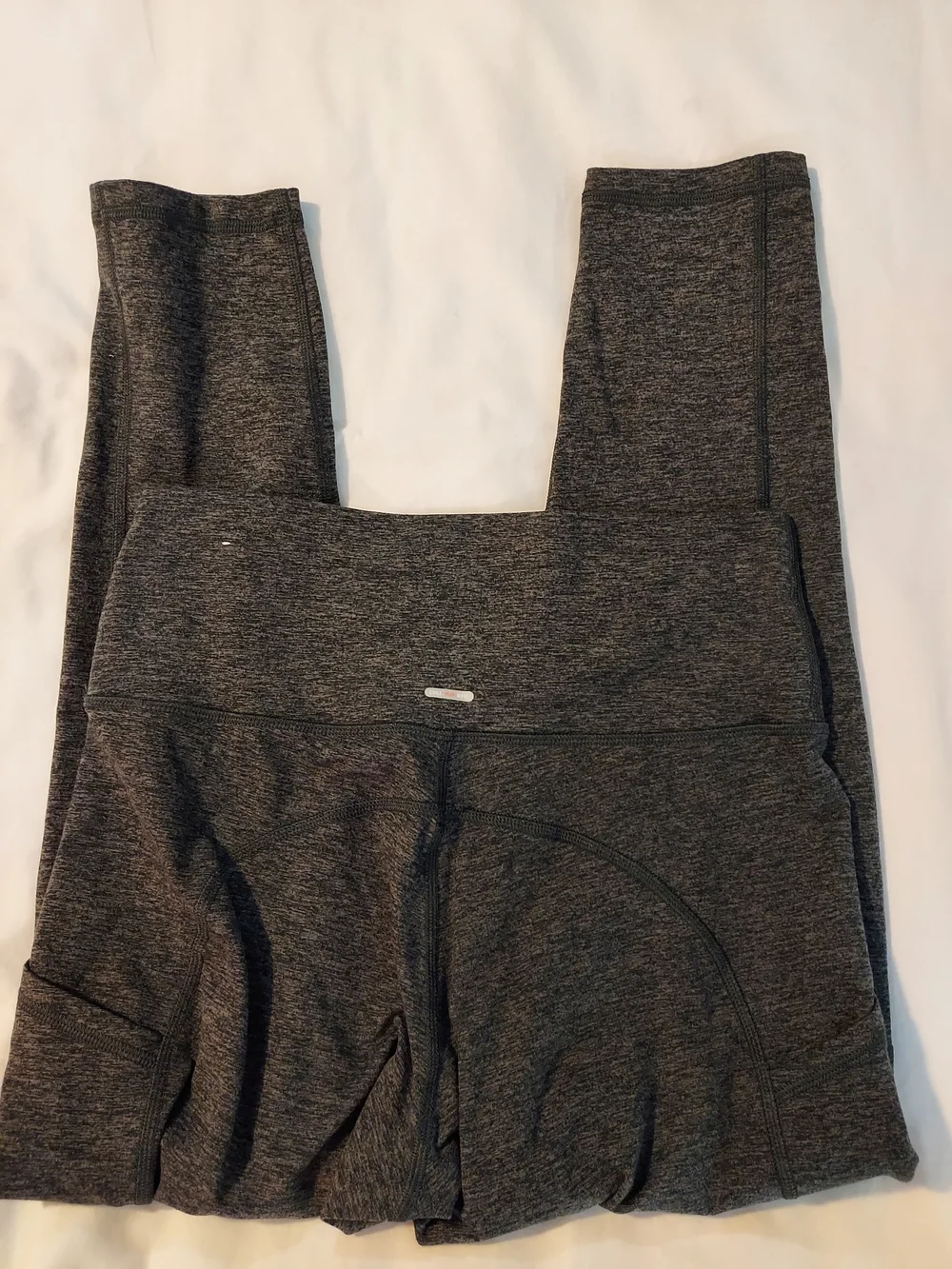 Aerie Chill. Play. Move. High-Rise Leggings - Heathered Gray - Large Short